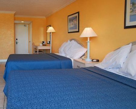 Holiday Inn Express & Suites Nassau Kamer foto