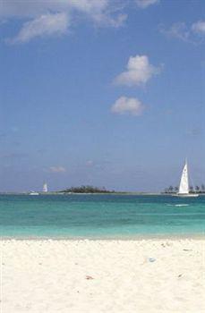 Holiday Inn Express & Suites Nassau Buitenkant foto