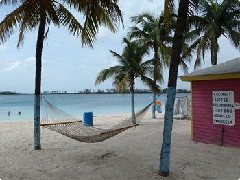 Holiday Inn Express & Suites Nassau Buitenkant foto