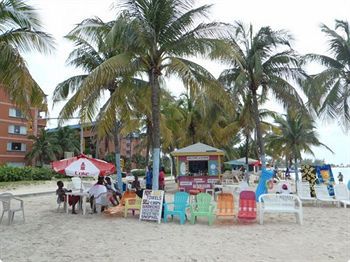 Holiday Inn Express & Suites Nassau Buitenkant foto